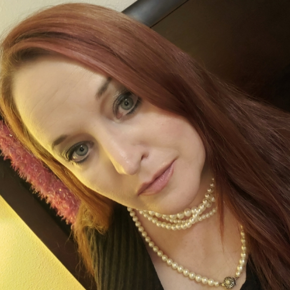 Meet your Posher, Layla